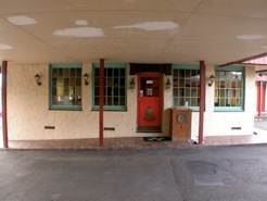 Liberty Plains Motor Inn (6/03/2013 7:50:01 PM)
