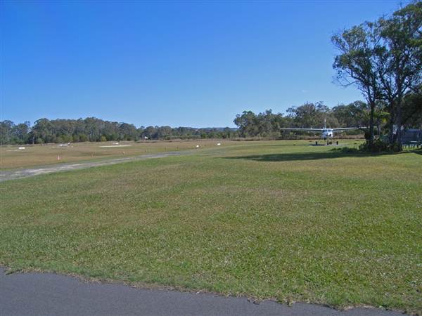 Tyagarah Airfield, Byron Bay (9/03/2013 1:54:40 AM)