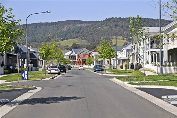Tullimbar Village (9/03/2013 10:12:34 PM)