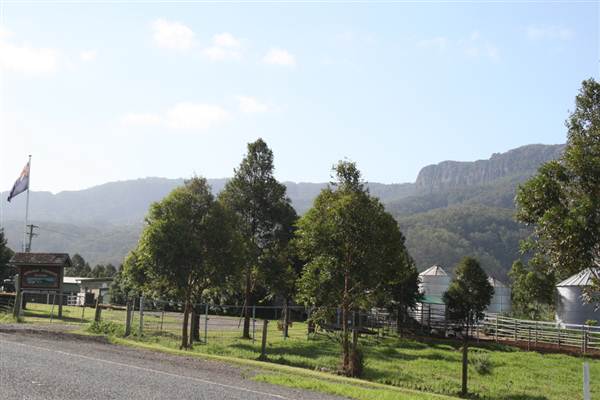 Tullimbar Village (9/03/2013 10:15:43 PM)