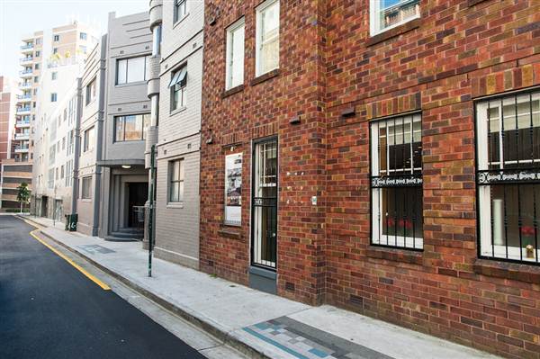 Period Buildings in Potts Point (10/03/2013 2:50:49 PM)