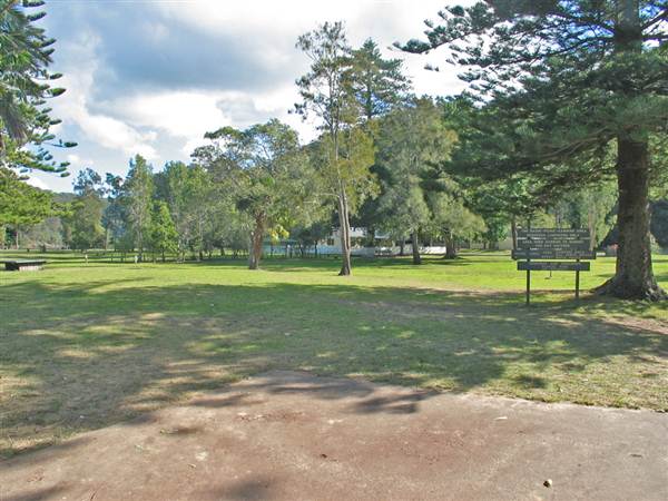Currawong Beach Cottages & Basin Campground -  Ku-ring-gai Chase National Park (10/03/2013 9:48:25 PM)