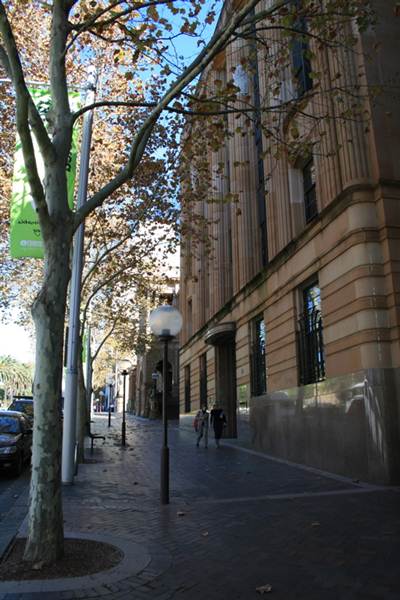 Sydney CBD - Macquarie Street (10/03/2013 9:56:56 PM)
