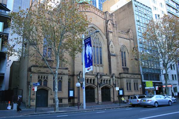 Sydney CBD - Macquarie Street (10/03/2013 9:59:07 PM)