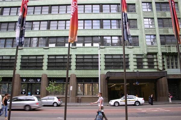 Sydney CBD - York St (11/03/2013 5:05:10 AM)