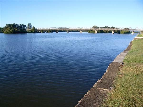 Taree (11/03/2013 5:54:10 AM)