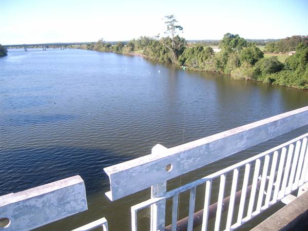 Taree (11/03/2013 5:54:50 AM)