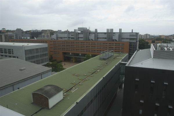 UNIVERSITY OF NSW - Brutalist (11/03/2013 11:39:09 AM)