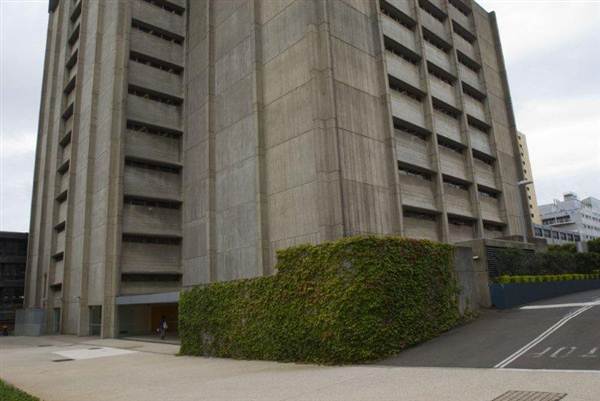 UNIVERSITY OF NSW - Brutalist (11/03/2013 11:39:24 AM)
