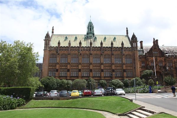 The Quadrangle Building - Sydney University (26/11/2013)