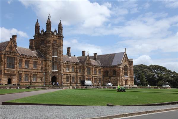 The Quadrangle Building - Sydney University (26/11/2013)
