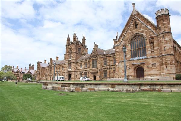 The Quadrangle Building - Sydney University (26/11/2013)