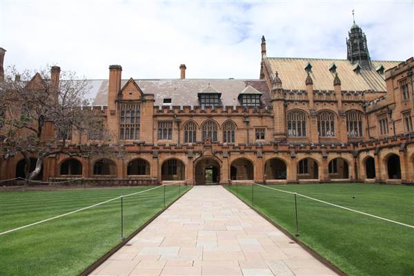 The Quadrangle Building - Sydney University (26/11/2013)