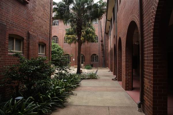 Old Teacher's College - The University of Sydney (27/11/2013)