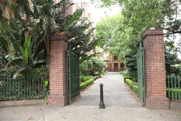 Old Teacher's College - The University of Sydney (27/11/2013)