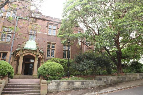 R.D. Watt Building (27/11/2013)
