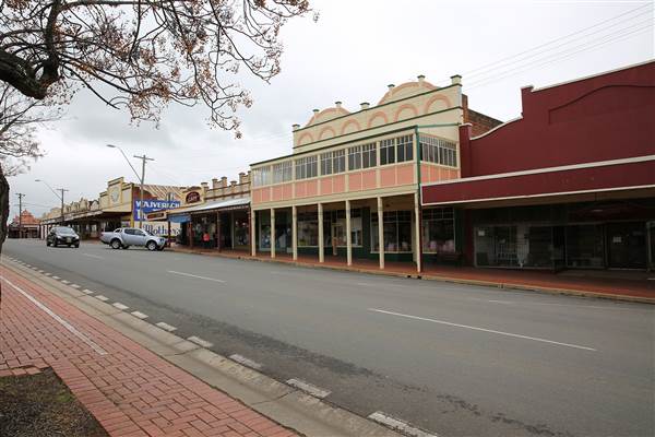Coolamon (16/12/2014 - Credits: Eastern Riverina Arts)