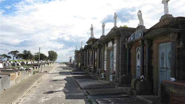 Botany Cemetery (24/02/2015 - Credits: Phillip Roope)
