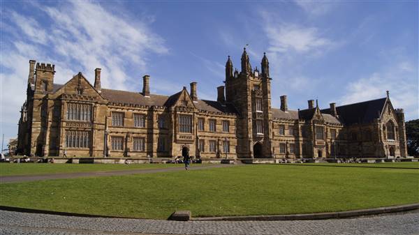The Quadrangle Building - Sydney University (17/08/2015)