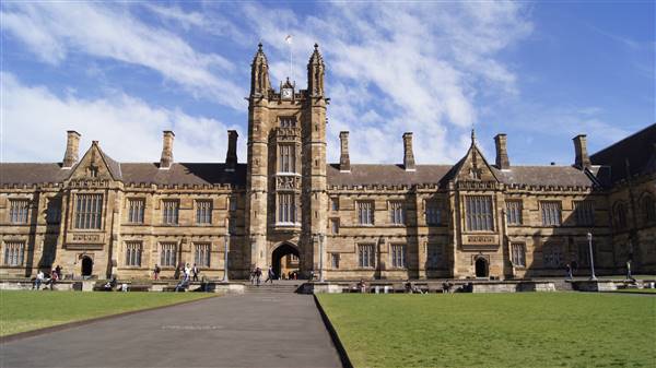 The Quadrangle Building - Sydney University (17/08/2015)