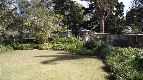 Lion Gate Lodge - Royal Botanic Garden Sydney (24/08/2015)