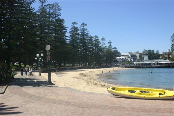 Manly Wharf (8/04/2008)