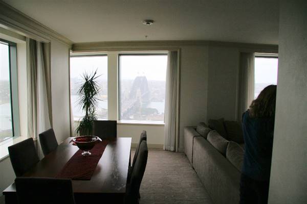 Shangri-La Hotel - Room 1307 (16/12/2006 - Credits: Lisa Scope)