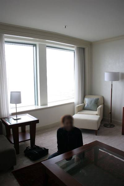 Shangri-La Hotel - Room 2907 (16/12/2006 - Credits: Lisa Scope)