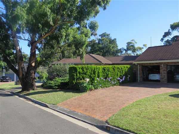 Kiama Downs neighbourhood - cul-de-sac 3 (7/12/2015)