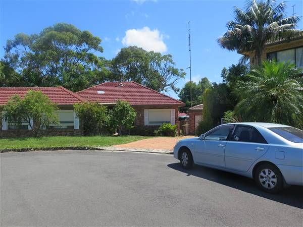 East Corrimal neighbourhood (8/12/2015 - Credits: Peter Hicks)