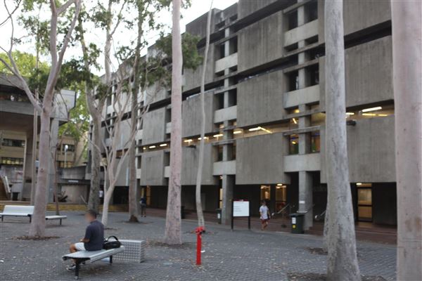 Macquarie University (16/03/2016)