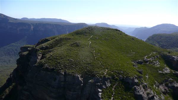 BLUE MOUNTAINS AERIALS (5/07/2016 - Credits: Mary Barltrop)
