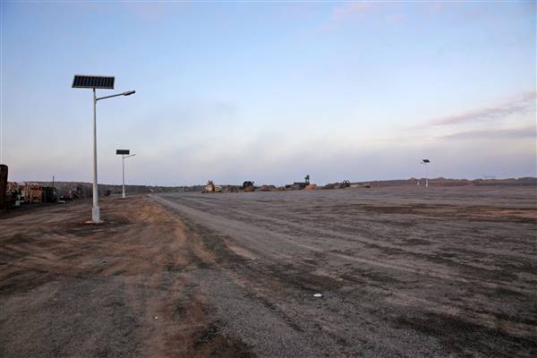 Broken Hill - ore deposit, Line of Lode Lookout and Miners Memorial (22/06/2017 - Credits: Lisa Scope)