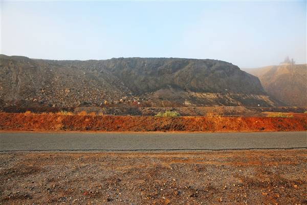 Broken Hill - ore deposit, Line of Lode Lookout and Miners Memorial (22/06/2017 - Credits: Lisa Scope)