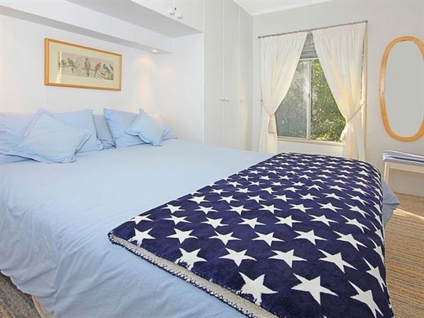 Malua Bay - Private House Available (8/11/2014 - Credits: Scarvell)