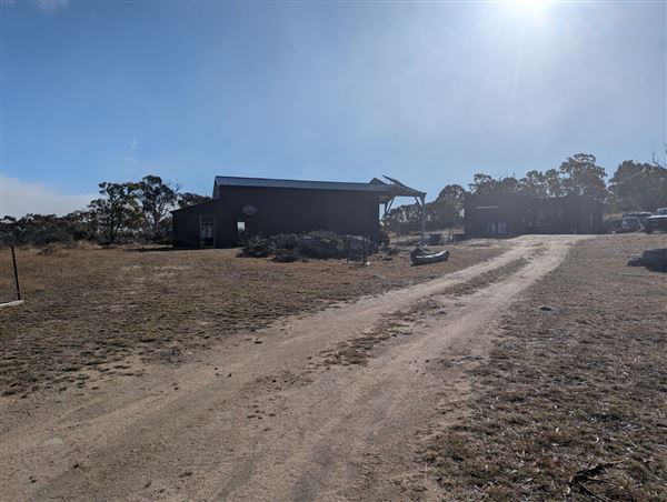 Snowy Mountains Farmhouse (1/06/2023 - Credits: Photos by owner)