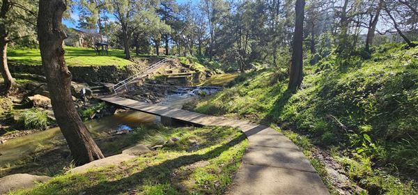 Stonequarry Creek Railway Viaduct (9/06/2024 - Credits: Kim McGuinness & Kersti Martin)